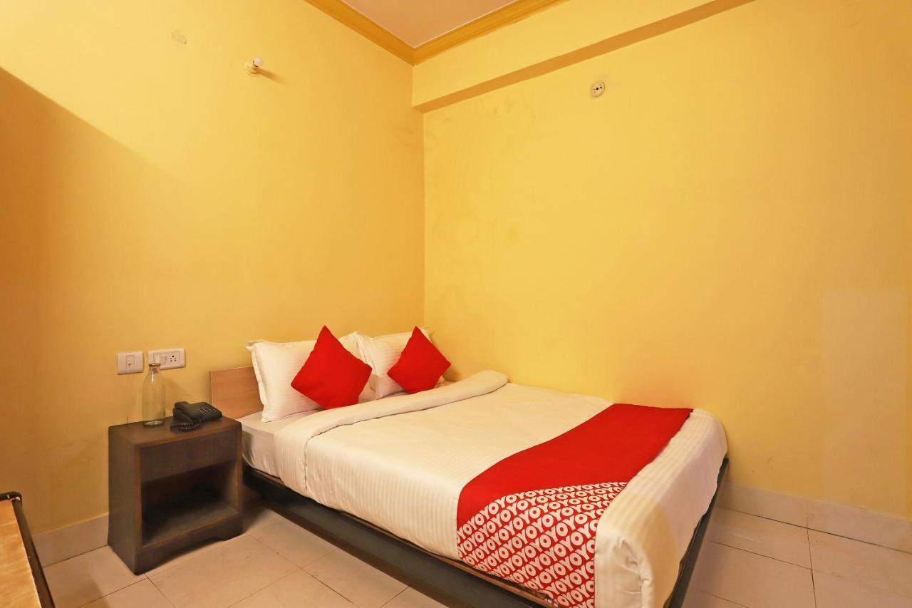 Oyo Flagship 76697 Hotel Park Awadh Lucknow Buitenkant foto