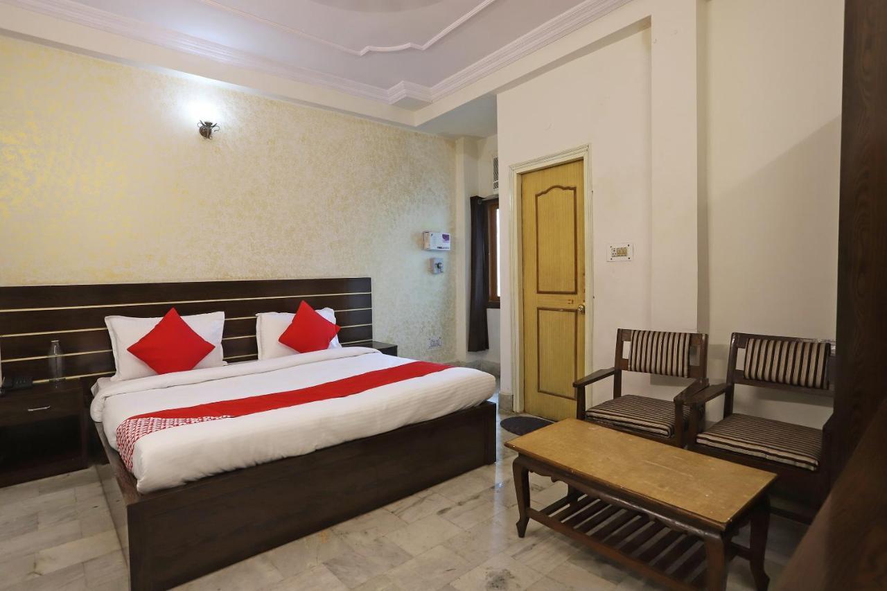 Oyo Flagship 76697 Hotel Park Awadh Lucknow Buitenkant foto