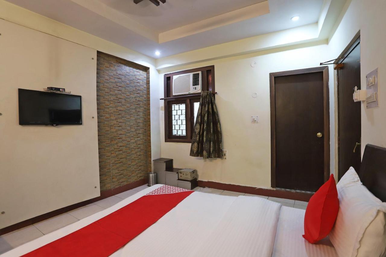Oyo Flagship 76697 Hotel Park Awadh Lucknow Buitenkant foto