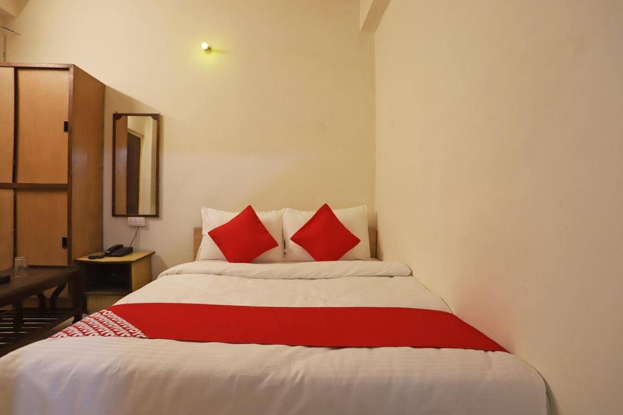 Oyo Flagship 76697 Hotel Park Awadh Lucknow Buitenkant foto