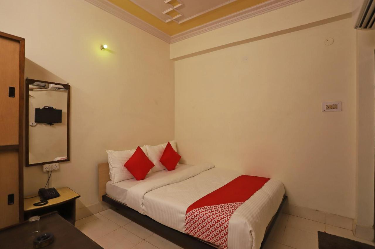 Oyo Flagship 76697 Hotel Park Awadh Lucknow Buitenkant foto