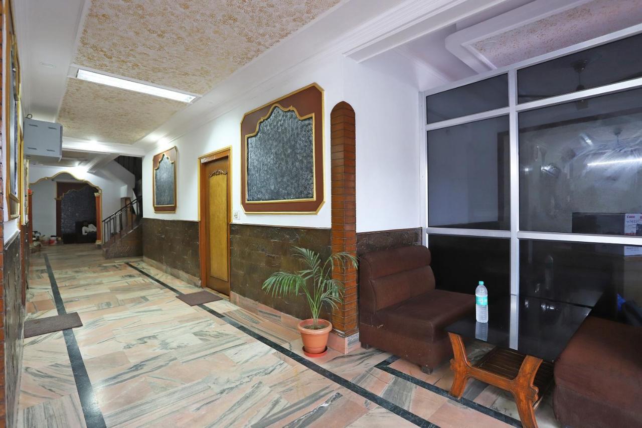 Oyo Flagship 76697 Hotel Park Awadh Lucknow Buitenkant foto