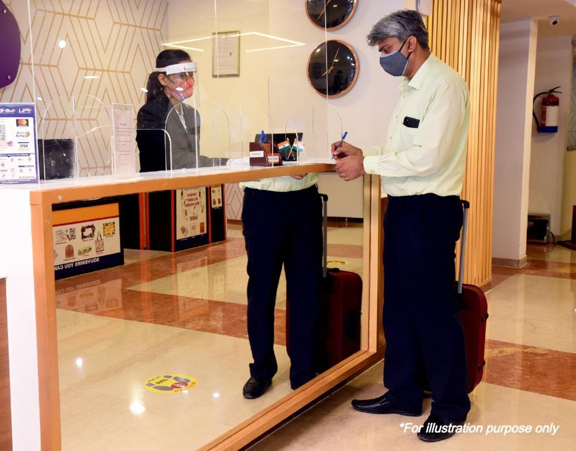 Oyo Flagship 76697 Hotel Park Awadh Lucknow Buitenkant foto